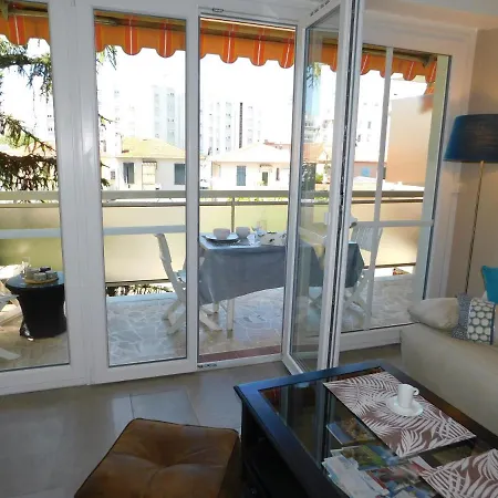 Apartment T2 Standing Vitoria Climatise Avec Parking, Proche *